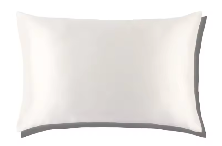 Örngott i Mullbärssilke 100% 22 Momme med OEKO-TEX framsida i äkta silke och baksida i Lenzing Tencel-tyg, örngott i silke Storlek 50x60cm