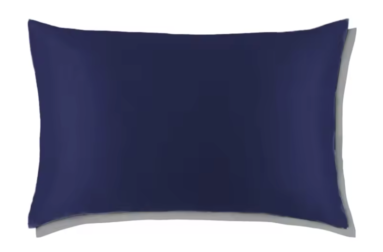 Örngott i Mullbärssilke 100% 22 Momme med OEKO-TEX framsida i äkta silke och baksida i Lenzing Tencel-tyg, örngott i silke Storlek 50x60cm
